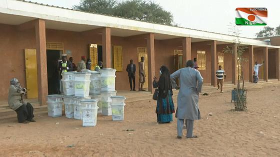 Il Niger ha votato per il presidente senza incidenti: i candidati in lizza sono 29