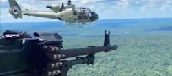Crimini di guerra - elicotteri in volo con armamenti