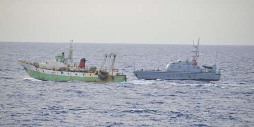 Cannonate italiane sparate dai libici contro il peschereccio italiano di Mazara del Vallo