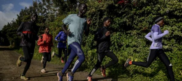 E’ una lunga (rin) corsa a ostacoli verso Tokyo quella dei rifugiati africani in Kenya