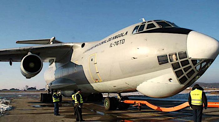 Angola aereo cargo IL76