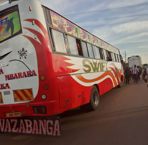 Sangue a Kampala: bomba islamista su un bus, un morto e alcuni feriti