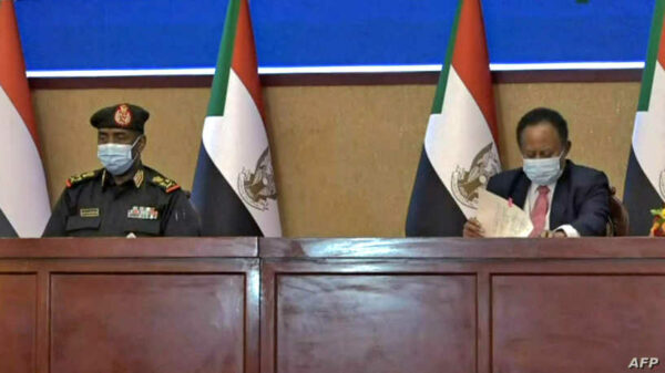 Sudan, l’opposizione non ci sta: “L’accordo Hamdok-Burhan legittima il golpe”