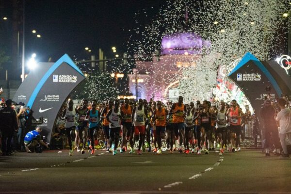 Ad Abu Dhabi per il caldo si corre all’alba: dilagano i maratoneti kenioti