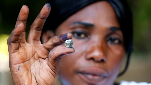 Il 4 dicembre i gambiani tornano al voto: sceglieranno il presidente a suon di biglie