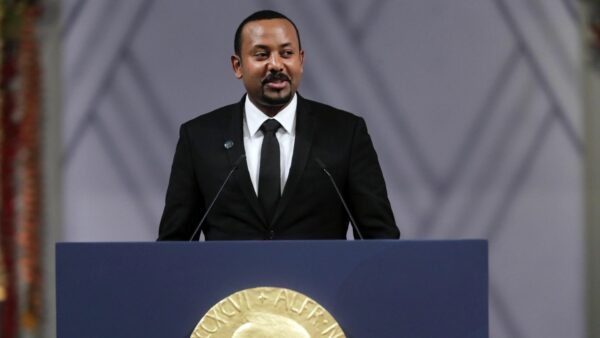 Il Comitato Nobel per la Pace accusa: “Abiy, ferma la guerra nel Tigray”