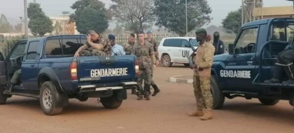 Arrestati 4 caschi blu (uno è italiano) della missione ONU in Centrafrica: scambio di accuse con i mercenari russi
