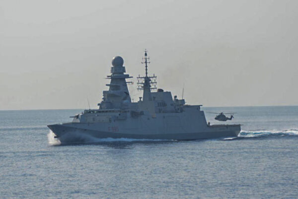 L’Italia va alla guerra contro i pirati e spedisce una fregata nel golfo di Guinea