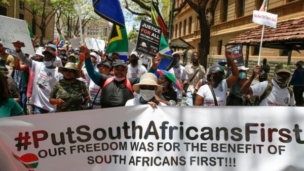 Sudafrica: la polizia di Johannesburg vieta marcia anti-xenofobia del 21 marzo, giornata contro l’intolleranza