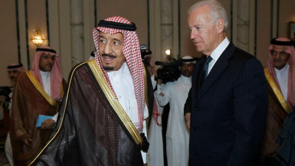 Il business batte il rispetto dei diritti umani: Joe Biden in visita dai massacratori dell’Arabia Saudita