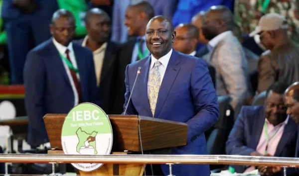 William Ruto quinto presidente del Kenya: la maggioranza della commissione elettorale contesta il risultato