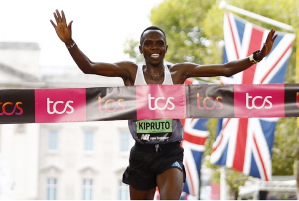 La maratona di Londra travolta dall’onda nera: etiopi e kenioti hanno conquistato il podio