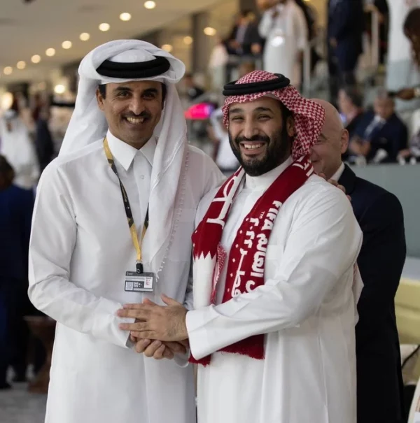 Il principe saudita assassino Bin Salman tenta di rifarsi una verginità in Qatar con il calcio