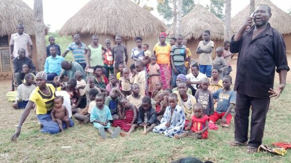 Uganda: dopo 102 figli, il patriarca Musa dice:”Basta, sono troppi”