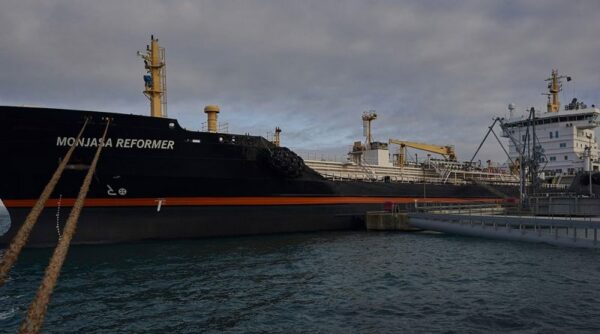 Ritrovata petroliera danese sequestrata dai pirati nel Golfo di Guinea: rapiti alcuni membri dell’equipaggio