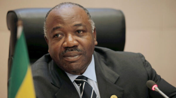 Inchiodati alla poltrona: dopo il padre al potere dal 1967, ora Ali Bongo corre in Gabon per il terzo mandato