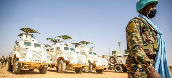 I caschi blu preparano i bagagli: in Mali resteranno le tempeste di sabbia, i terroristi e la Wagner