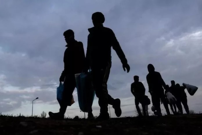 Trump vuol cacciare dagli USA i rifugiati: pronto accordo per spedirli in Uganda