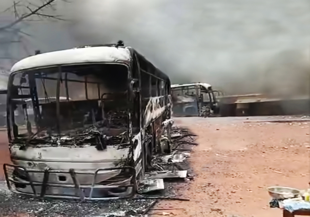 Mali: sabotaggi alla rete elettrica e blocchi stradali, i terroristi continuano a sfidare la giunta militare
