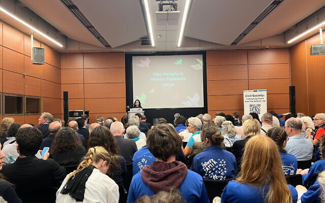 Voci israeliano-palestinesi crescono: Il People’s Peace Summit a Tel Aviv